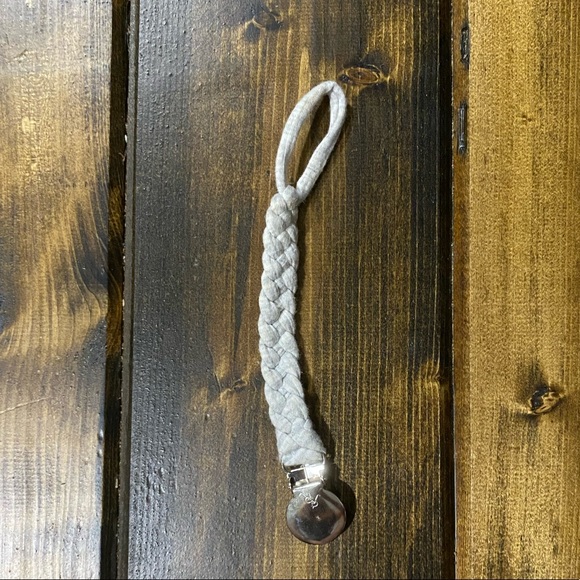 Ryan & Rose Cutie Clip/Pacifier Clip - Picture 2 of 2